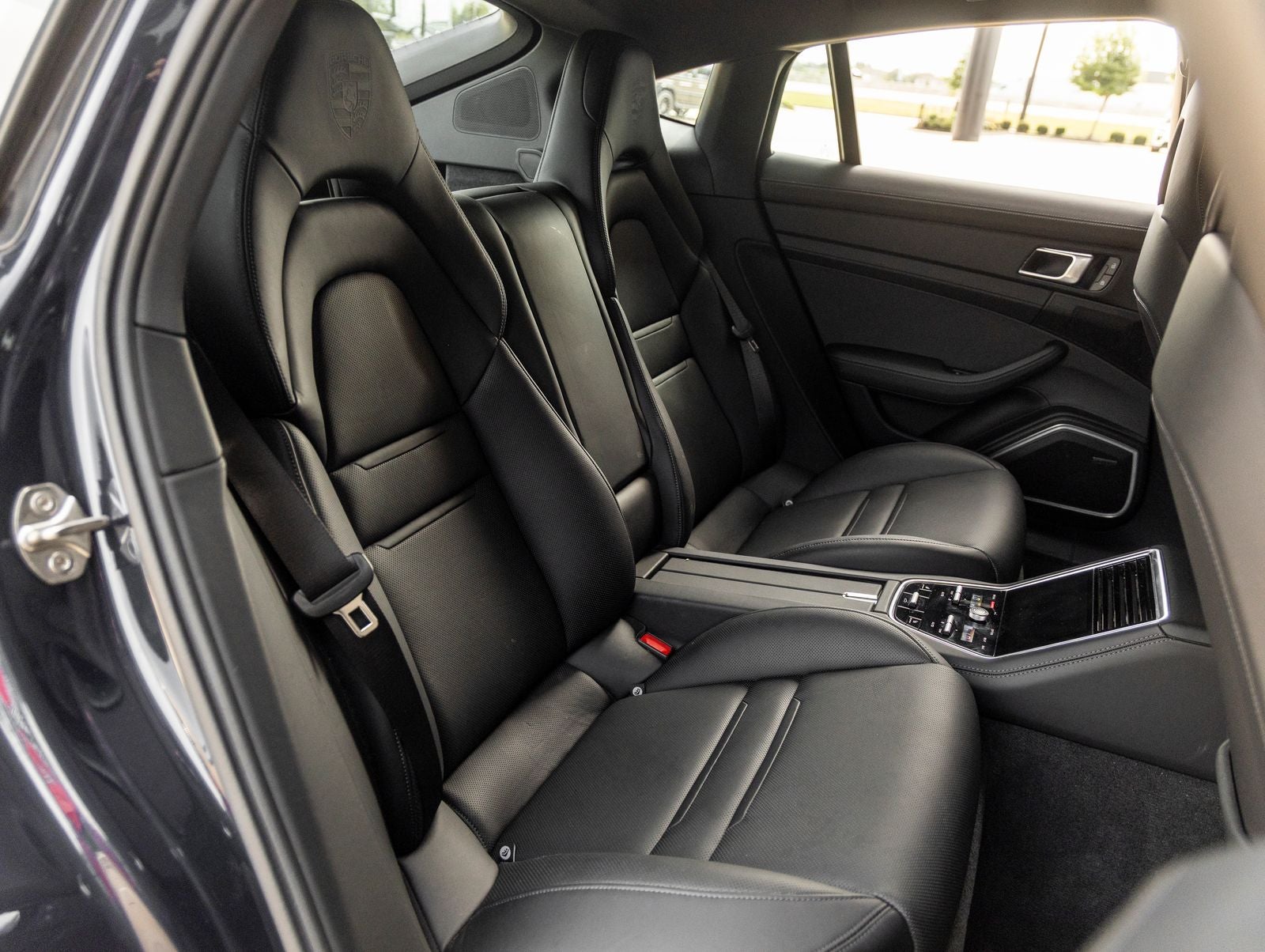 2023 Porsche Panamera Panamera 4 Platinum Edition (MY23)
