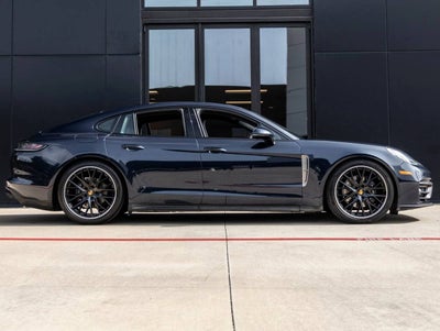 2023 Porsche Panamera Panamera 4 Platinum Edition (MY23)