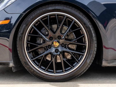 2023 Porsche Panamera Panamera 4 Platinum Edition (MY23)