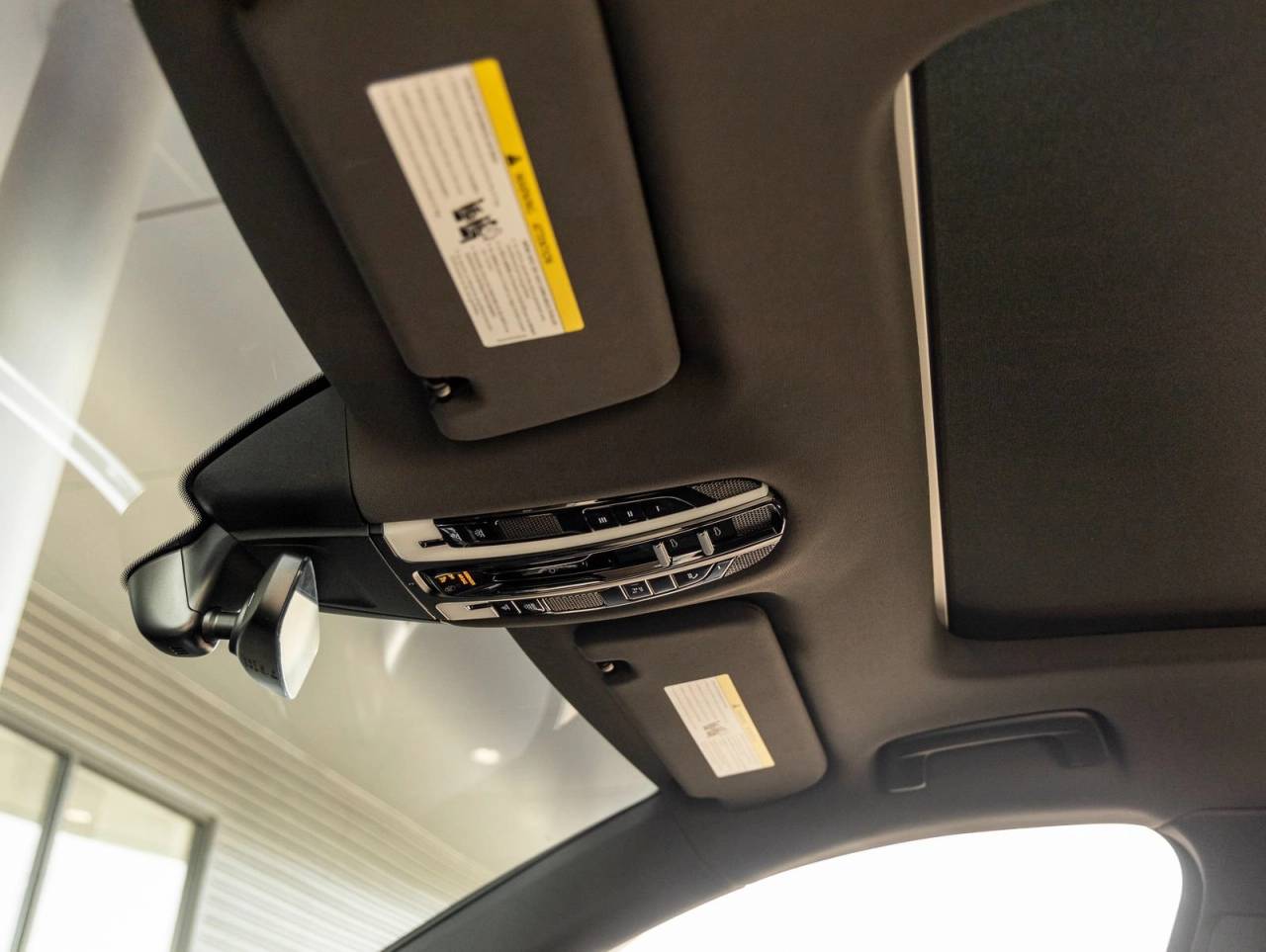 2023 Porsche Panamera Panamera 4 Platinum Edition (MY23)