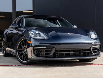 2023 Porsche Panamera 4 Platinum Edition