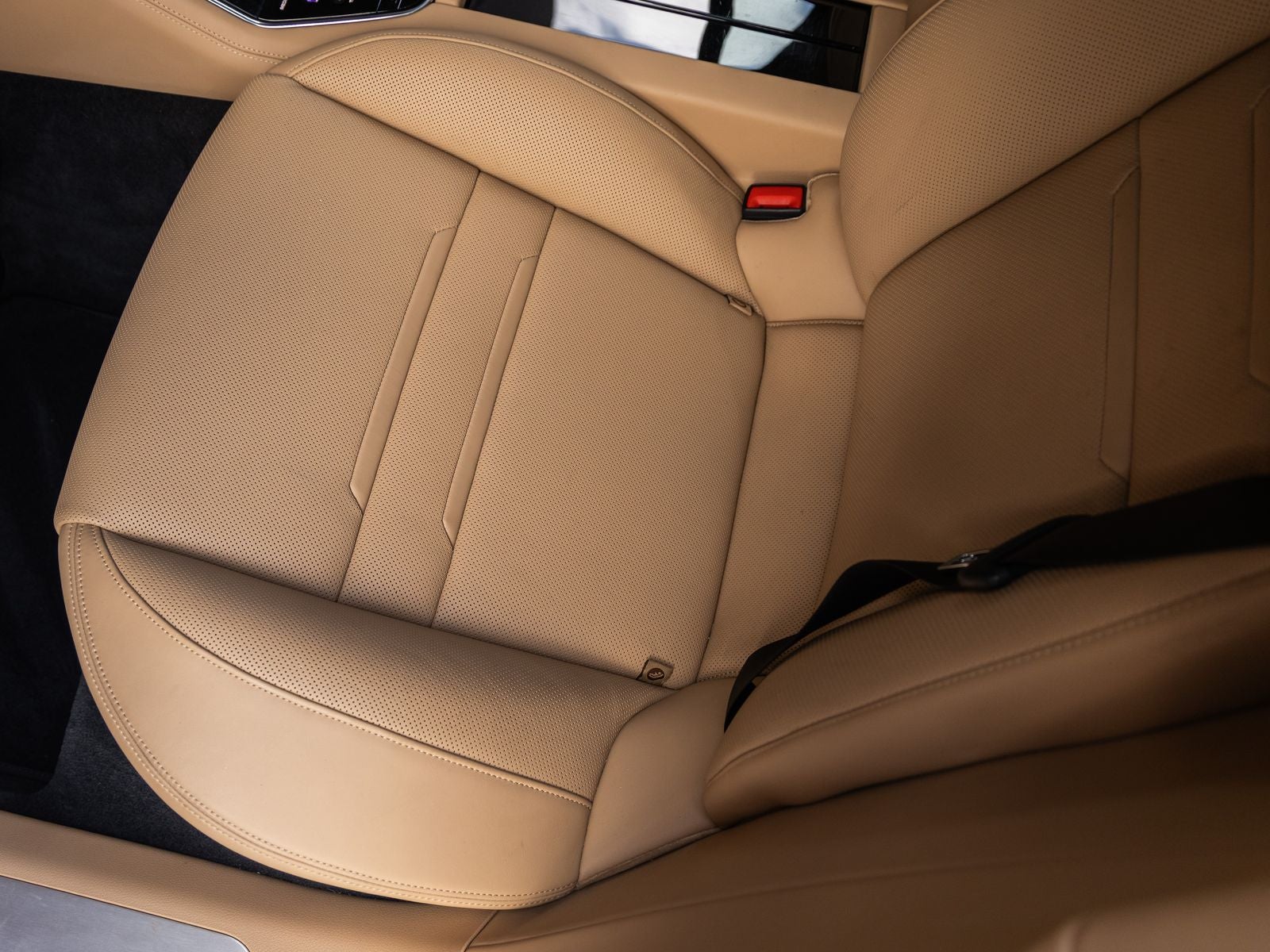 2021 Porsche Panamera RWD