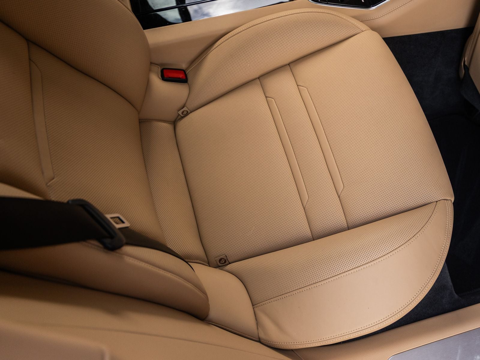 2021 Porsche Panamera RWD