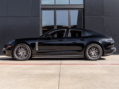 2023 Porsche Panamera Panamera 4 Platinum Edition