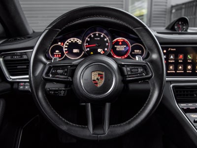 2023 Porsche Panamera Panamera 4 Platinum Edition