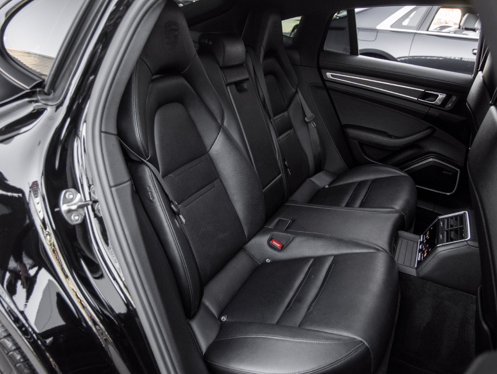 2023 Porsche Panamera Panamera 4 Platinum Edition