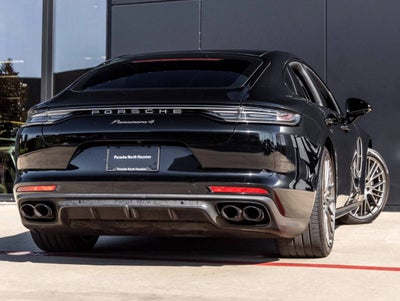 2023 Porsche Panamera Panamera 4 Platinum Edition