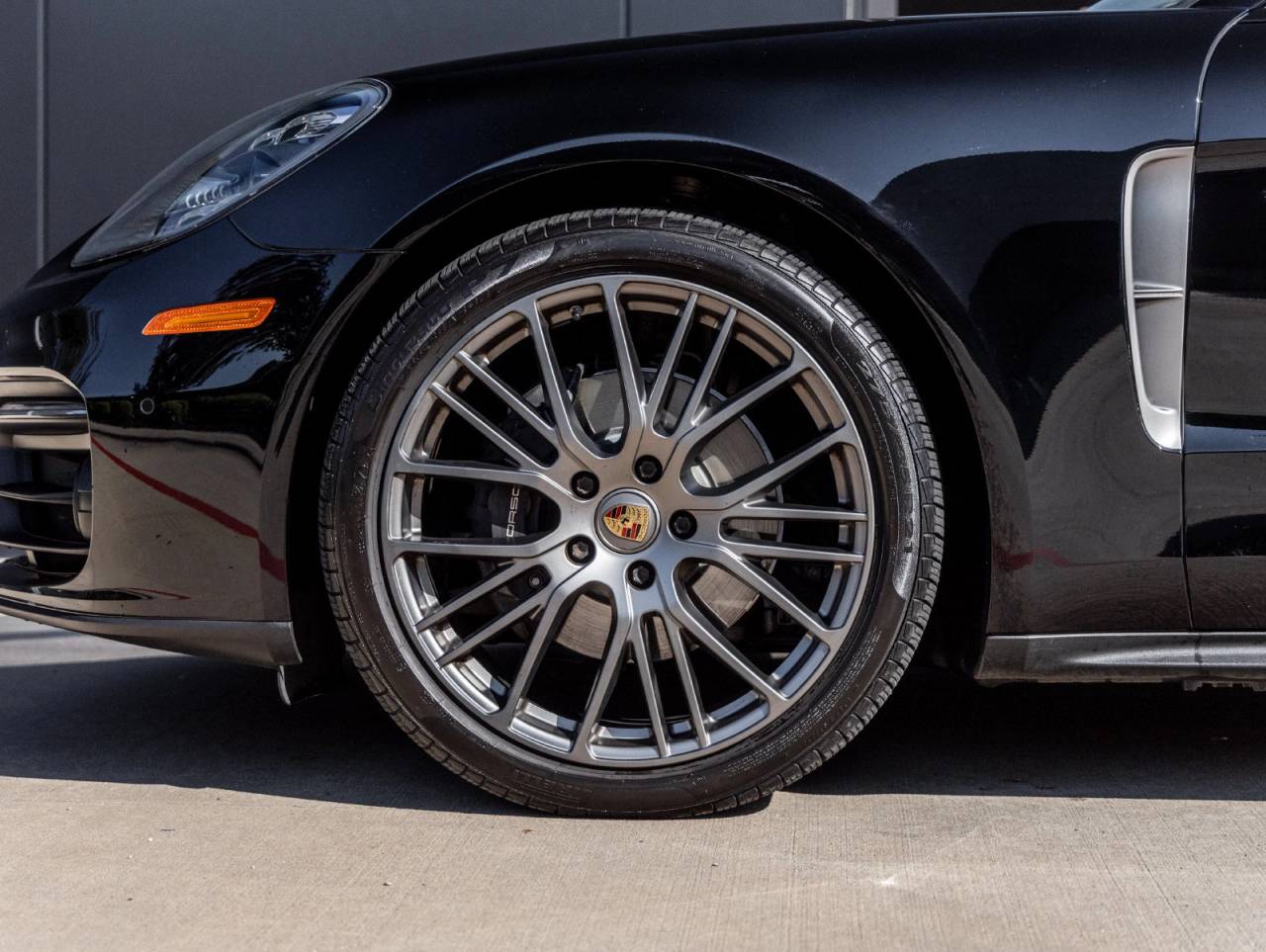 2023 Porsche Panamera Panamera 4 Platinum Edition