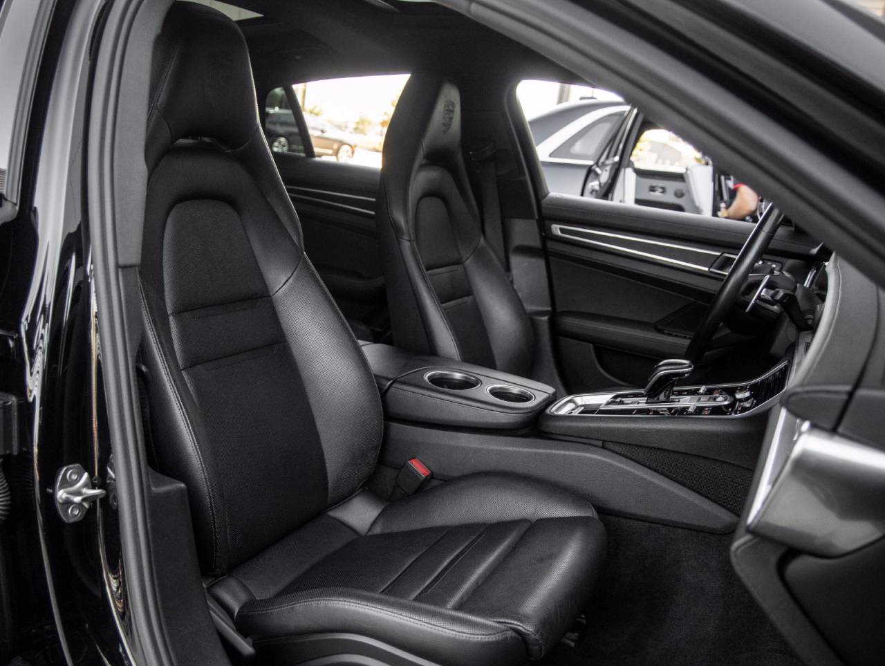 2023 Porsche Panamera Panamera 4 Platinum Edition