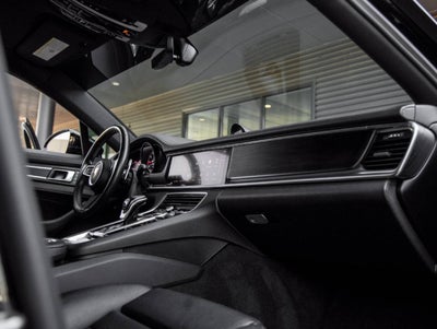 2023 Porsche Panamera Panamera 4 Platinum Edition