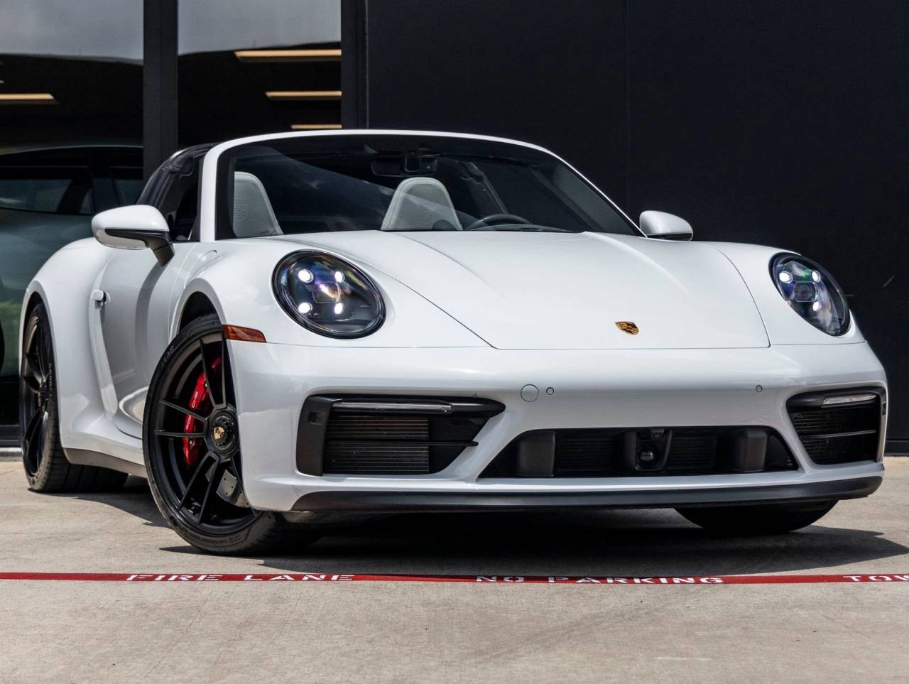 2022 Porsche 911 911 Targa 4 GTS (MY22)