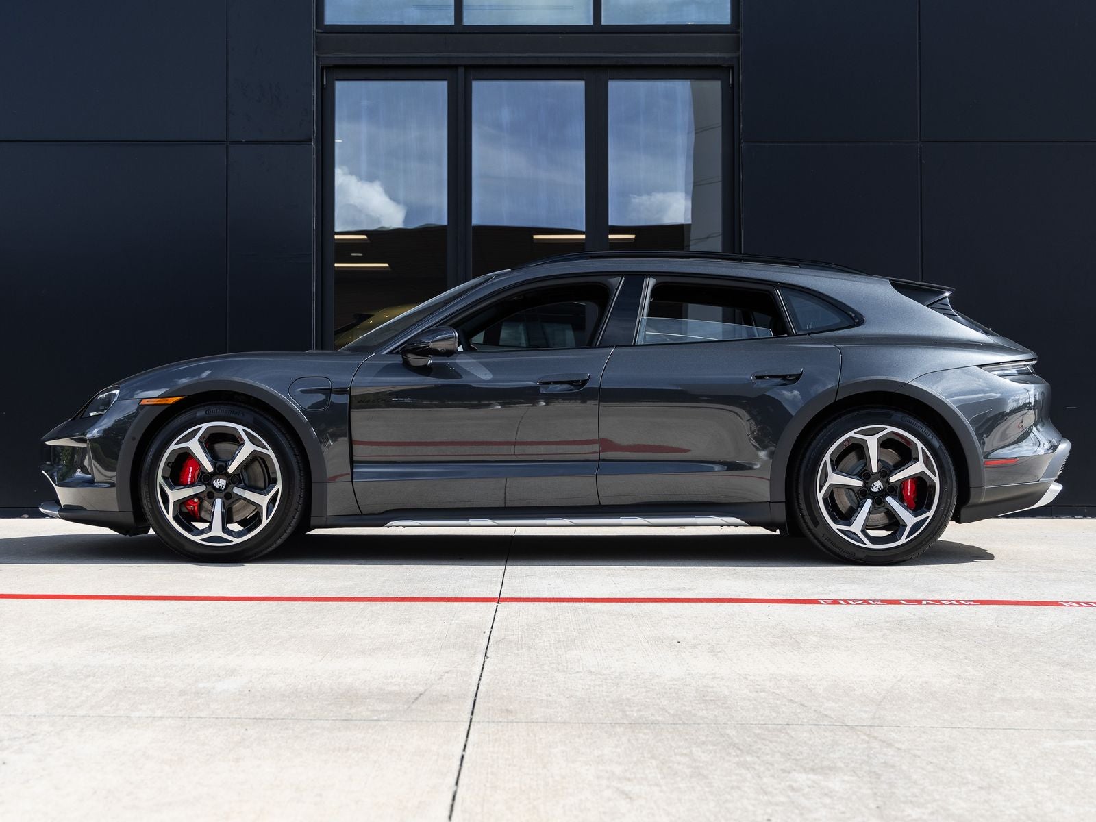 2026 Porsche Taycan Taycan 4S Cross Turismo