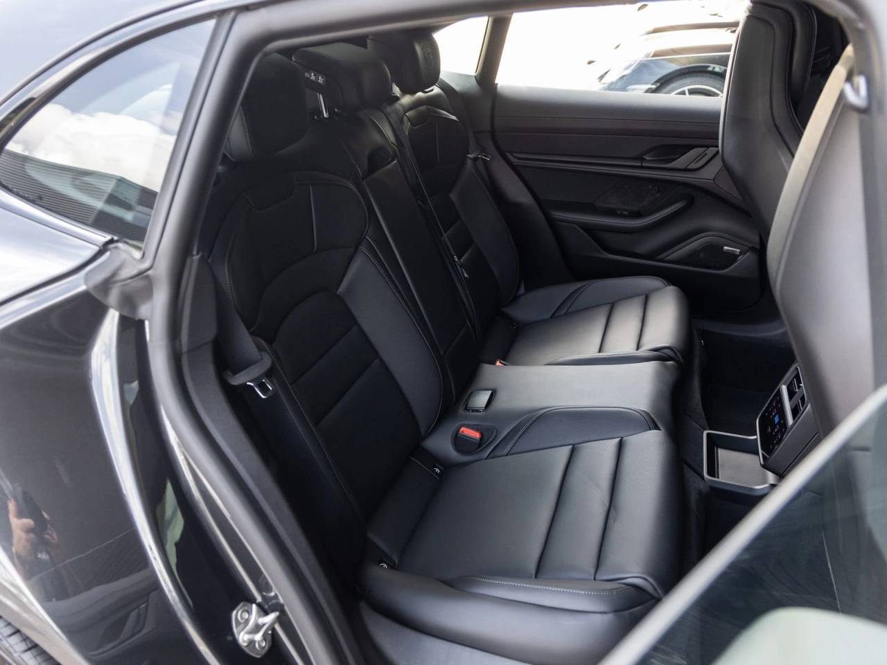 2026 Porsche Taycan Taycan 4S Cross Turismo