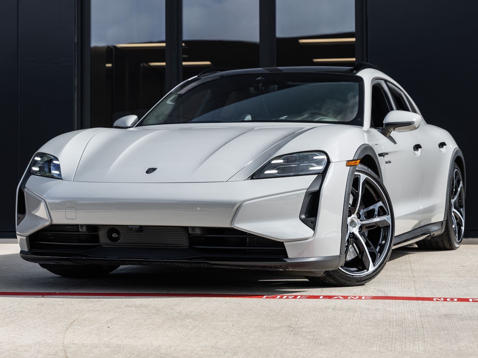 2026 Porsche Taycan Taycan Turbo Cross Turismo