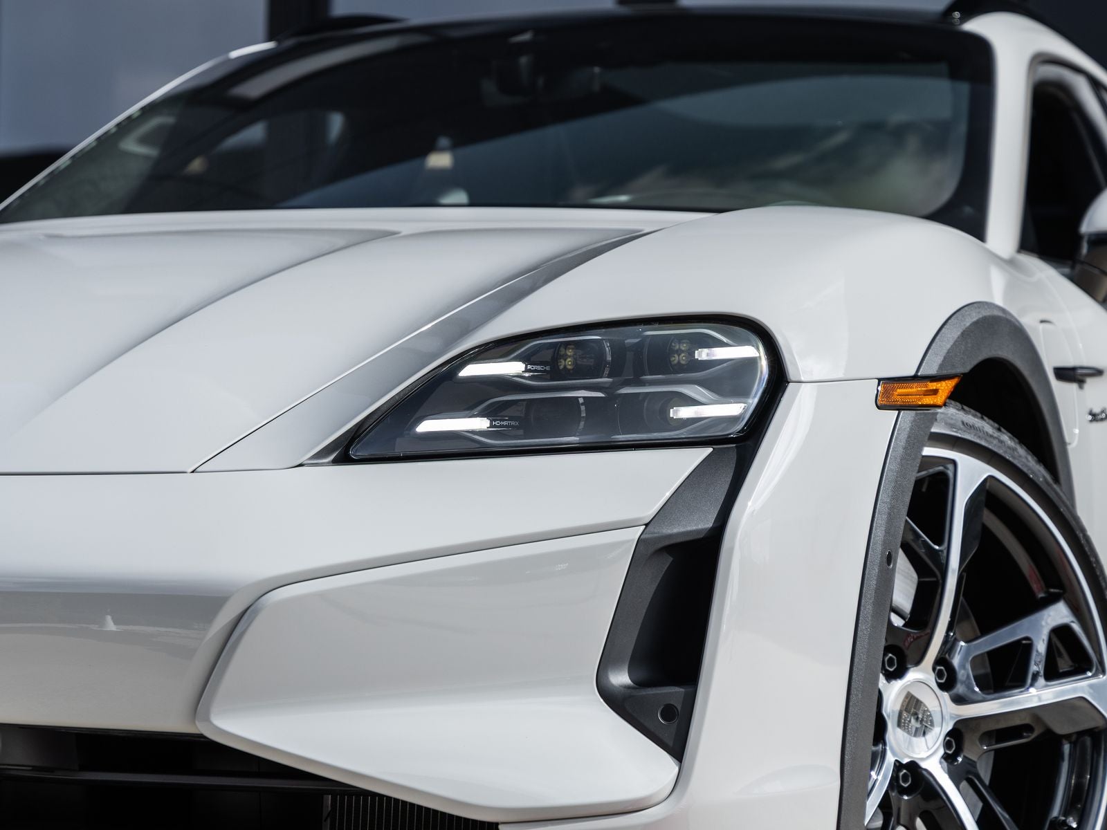 2026 Porsche Taycan Taycan Turbo Cross Turismo