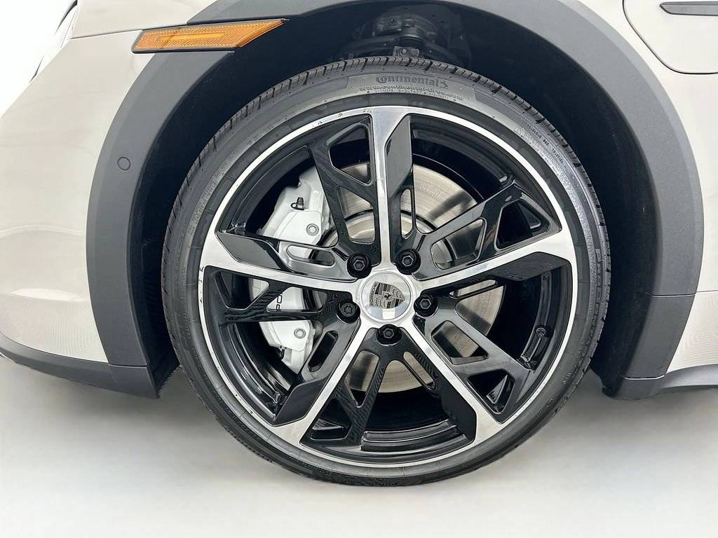 2026 Porsche Taycan Turbo Cross Turismo