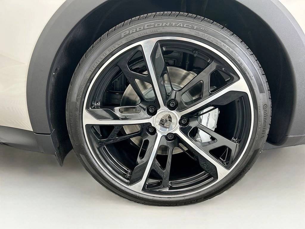 2026 Porsche Taycan Turbo Cross Turismo