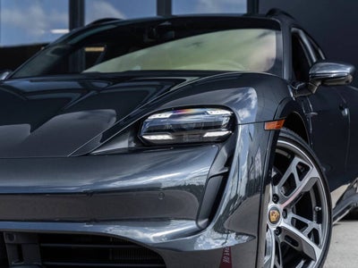 2023 Porsche Taycan Taycan Turbo S Cross Turismo