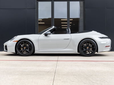 2026 Porsche 911 Carrera T Cabriolet