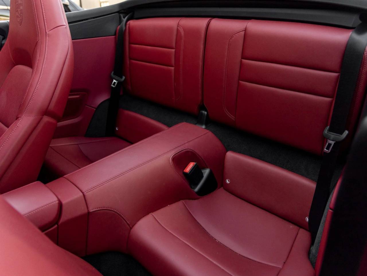 2022 Porsche 911 911 Carrera Cabriolet (MY22)