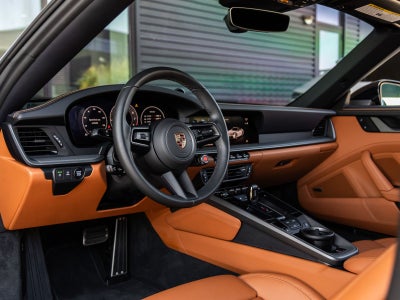 2025 Porsche 911 Carrera Cabriolet