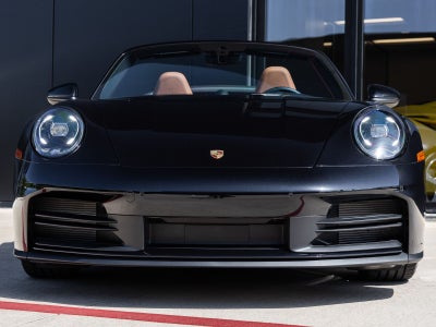 2025 Porsche 911 Carrera Cabriolet