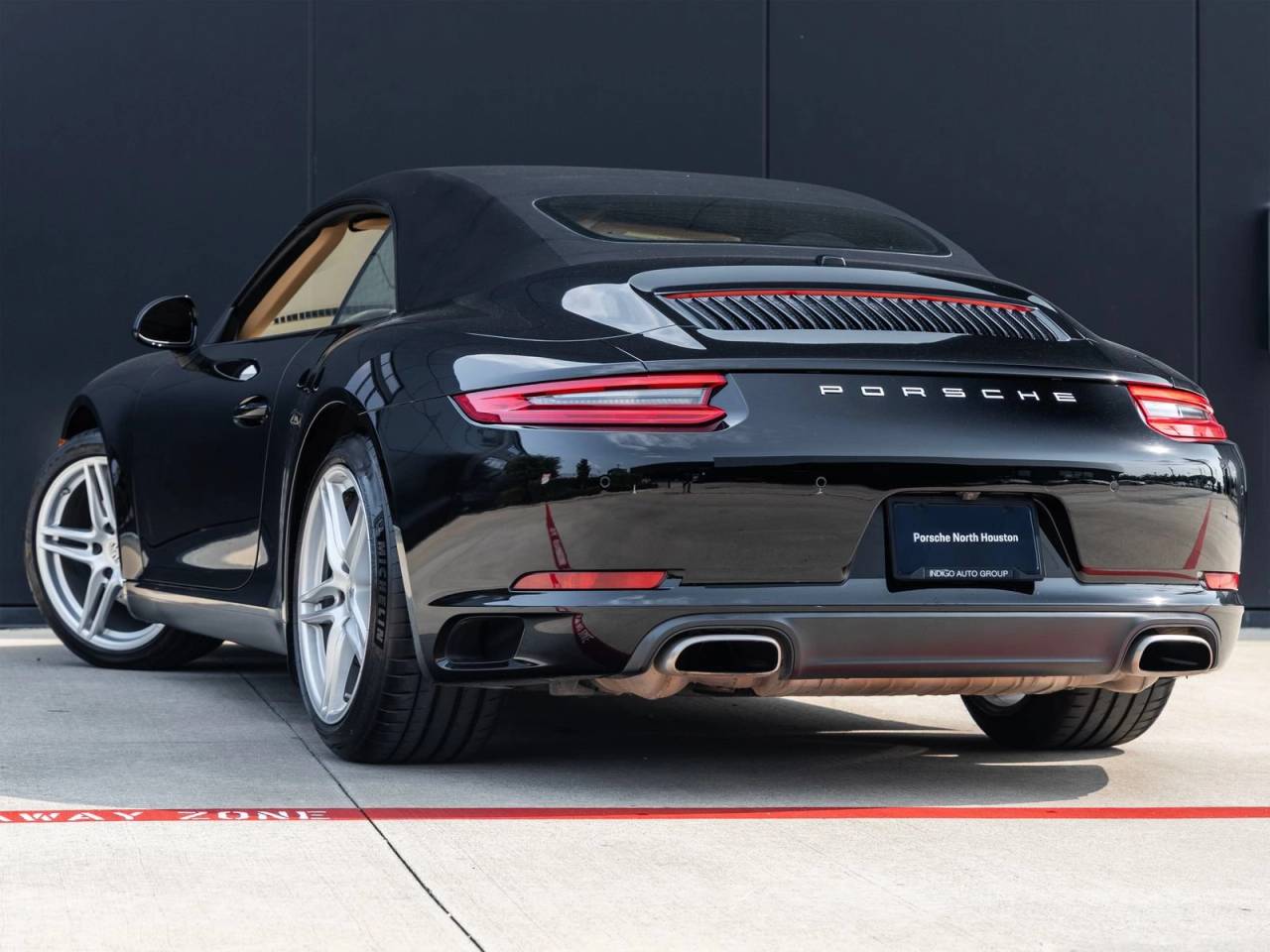 2017 Porsche 911 Carrera Cabriolet