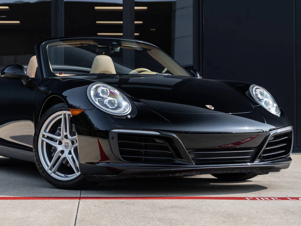 2017 Porsche 911 Carrera Cabriolet