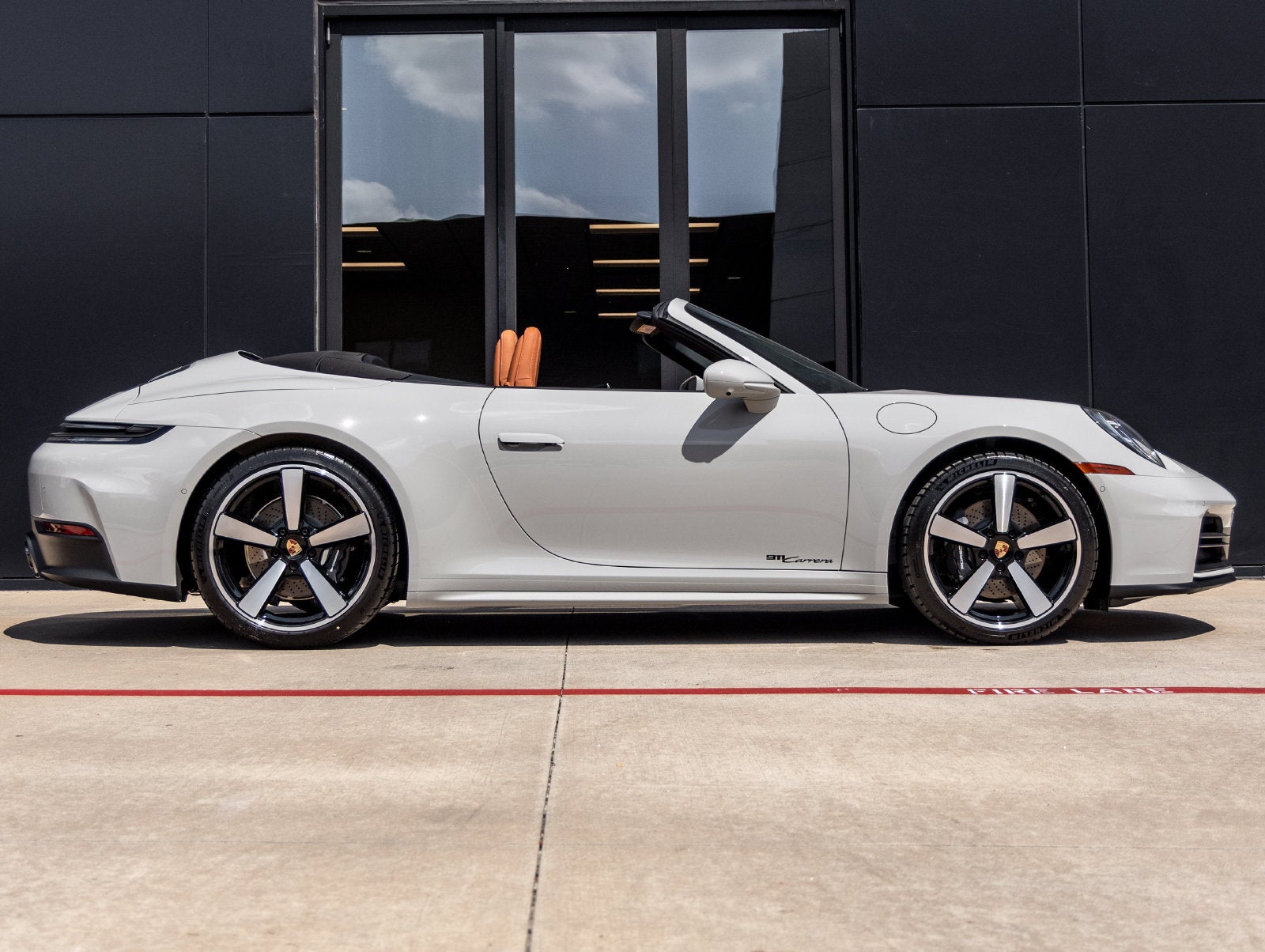 2026 Porsche 911 Carrera Cabriolet