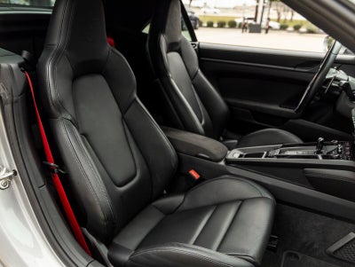 2022 Porsche 911 911 Carrera GTS Cabriolet (MY22)