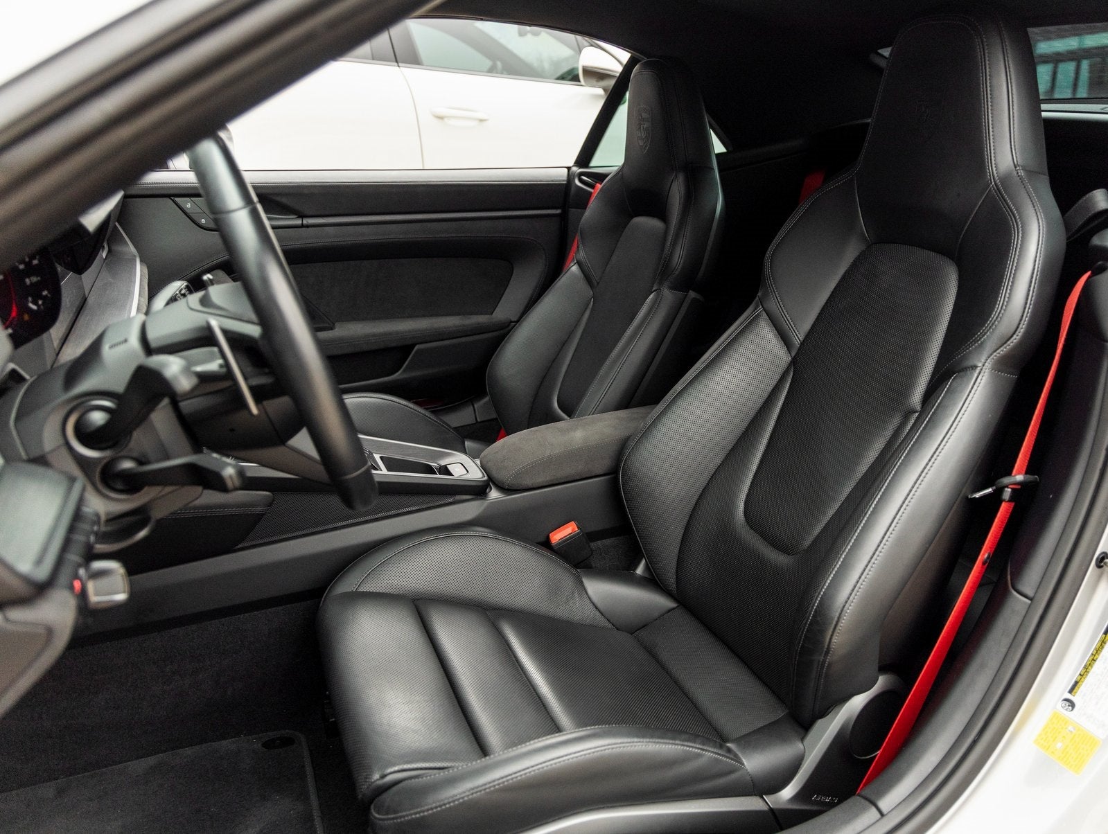 2022 Porsche 911 911 Carrera GTS Cabriolet (MY22)