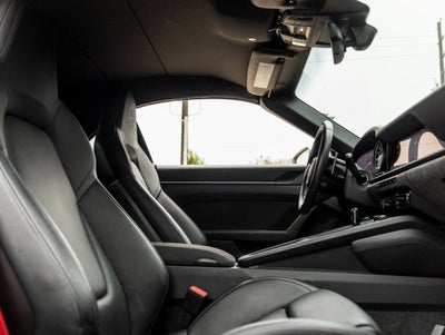 2022 Porsche 911 911 Carrera GTS Cabriolet (MY22)