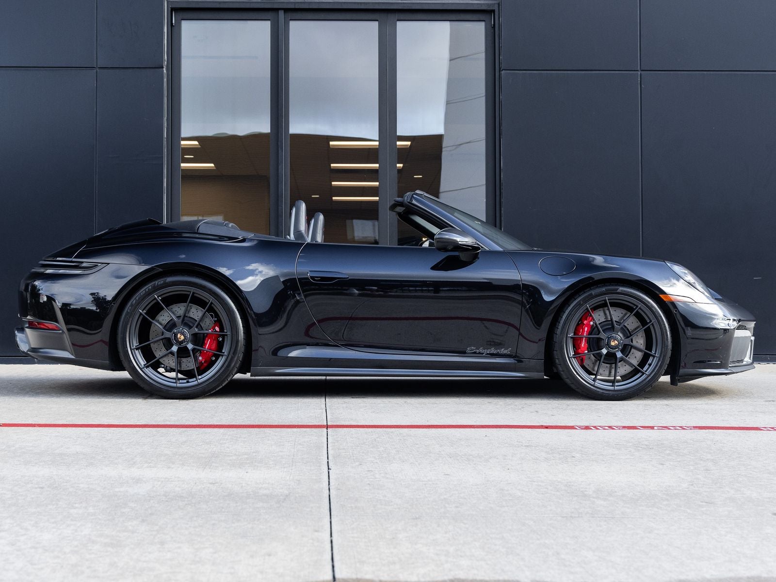 2026 Porsche 911 Carrera 4 GTS Cabriolet