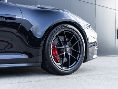2026 Porsche 911 Carrera 4 GTS Cabriolet