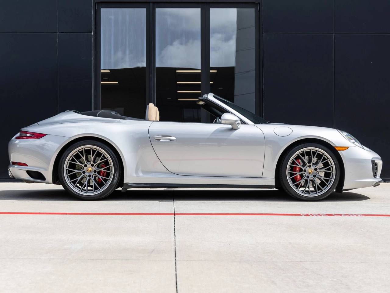 2017 Porsche 911 911 Carrera 4S Cabriolet