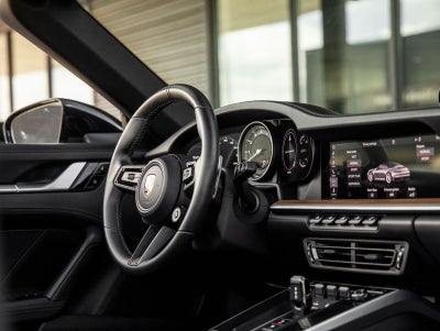 2020 Porsche 911 Carrera 4S Cabriolet