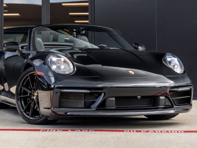 2020 Porsche 911 Carrera 4S Cabriolet