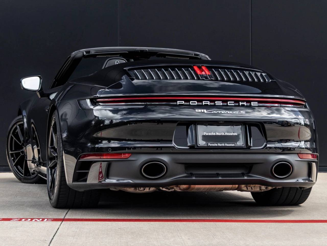 2020 Porsche 911 Carrera 4S Cabriolet