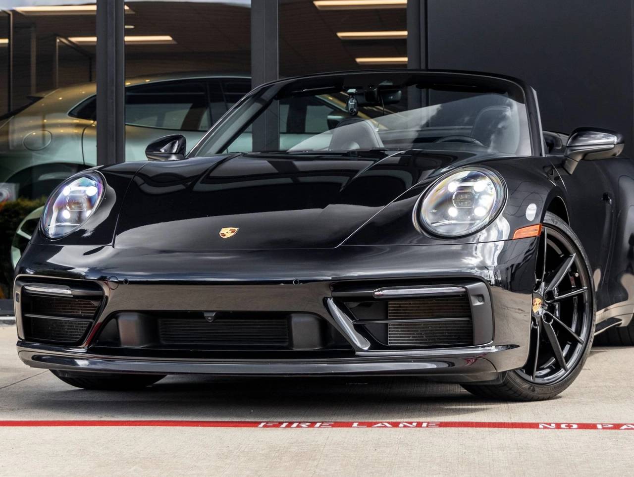 2020 Porsche 911 Carrera 4S Cabriolet