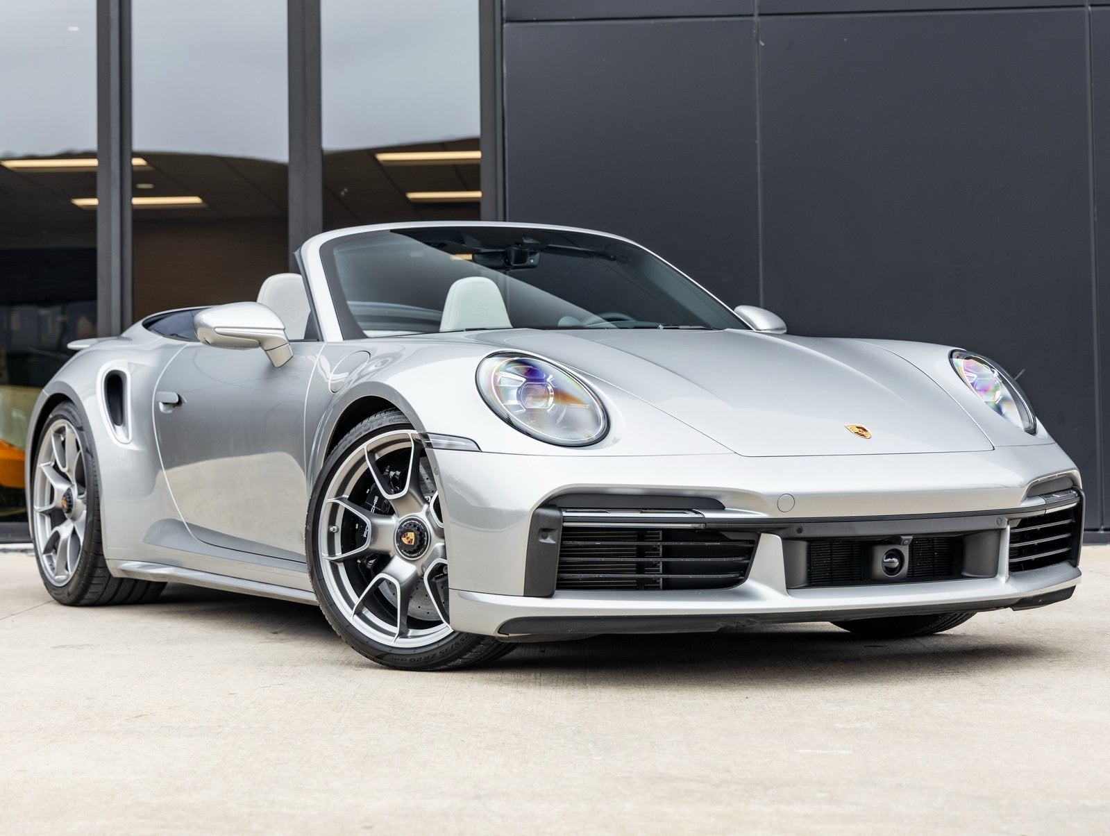 2023 Porsche 911 911 Turbo S Cabriolet (MY23)