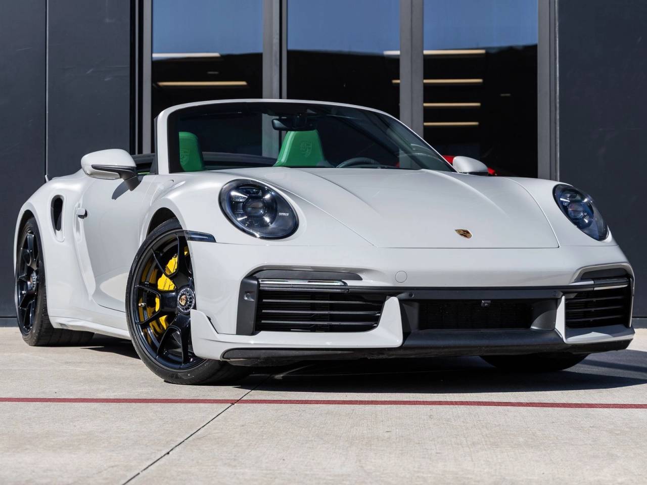 2022 Porsche 911 911 Turbo S Cabriolet (MY22)