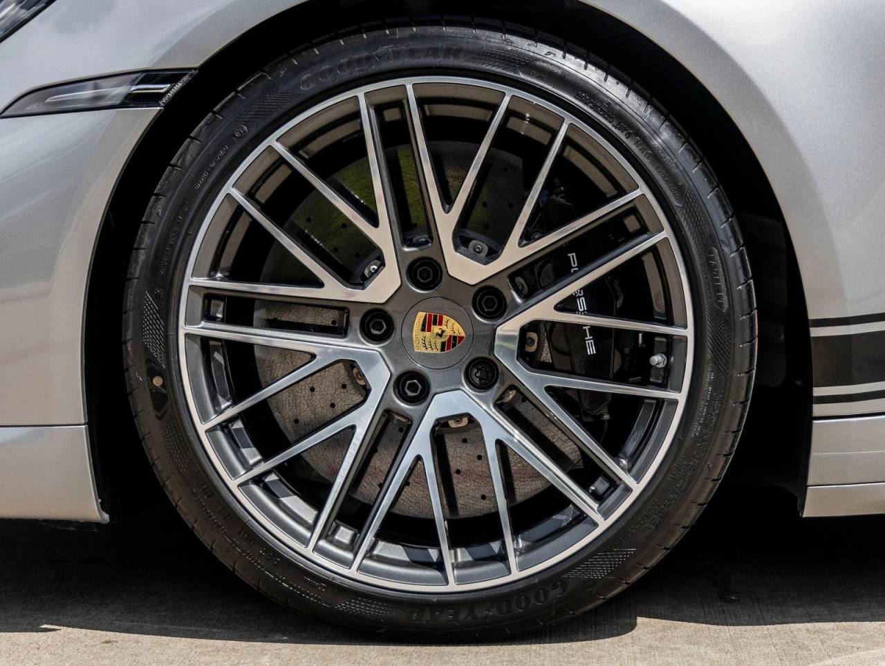 2024 Porsche 911 911 Turbo S Cabriolet (MY24)