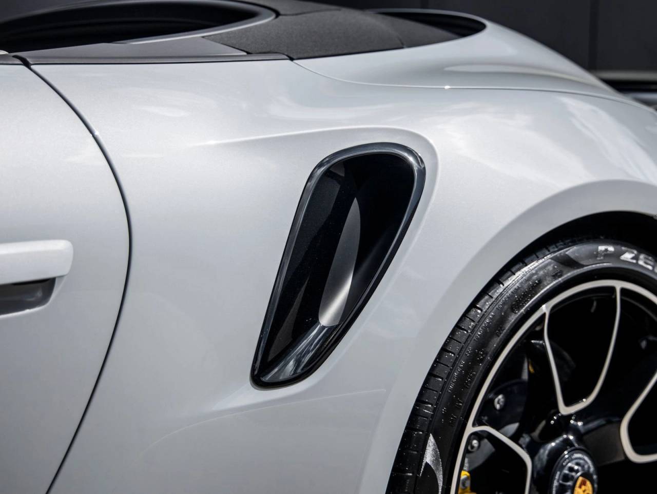 2025 Porsche 911 911 Turbo S Cabriolet