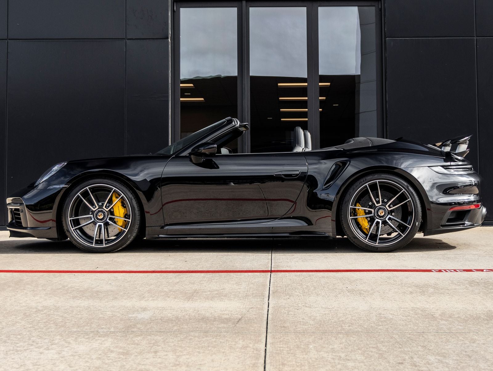 2023 Porsche 911 911 Turbo S Cabriolet (MY23)