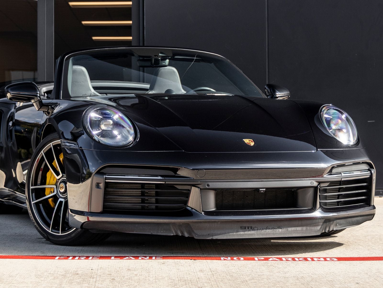 2023 Porsche 911 911 Turbo S Cabriolet (MY23)