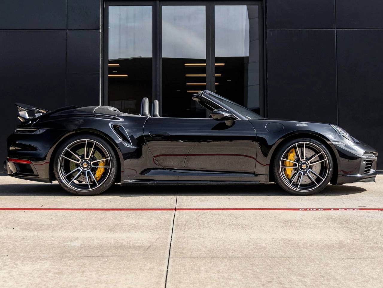 2023 Porsche 911 911 Turbo S Cabriolet (MY23)