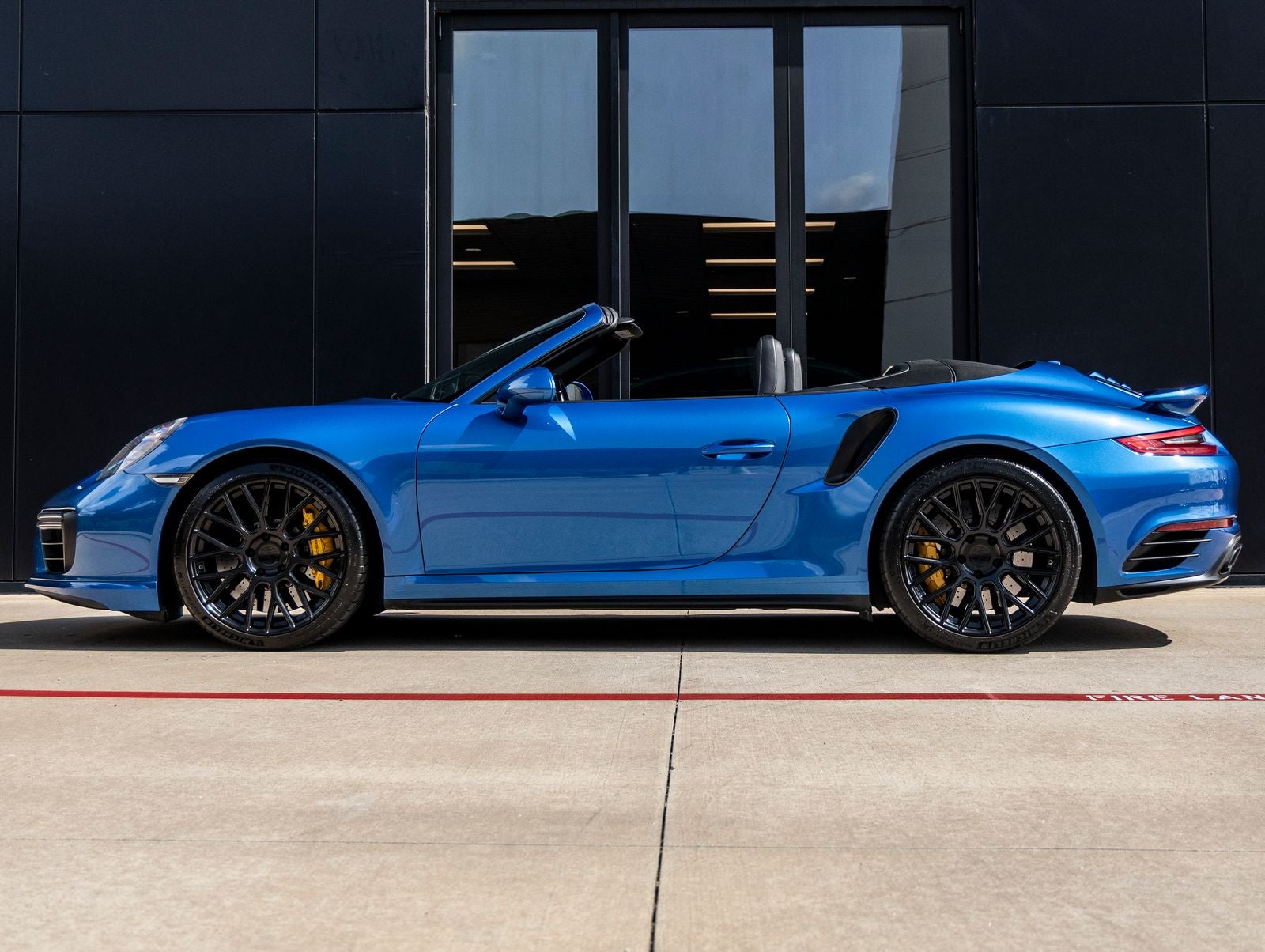 2017 Porsche 911 911 Turbo S Cabriolet