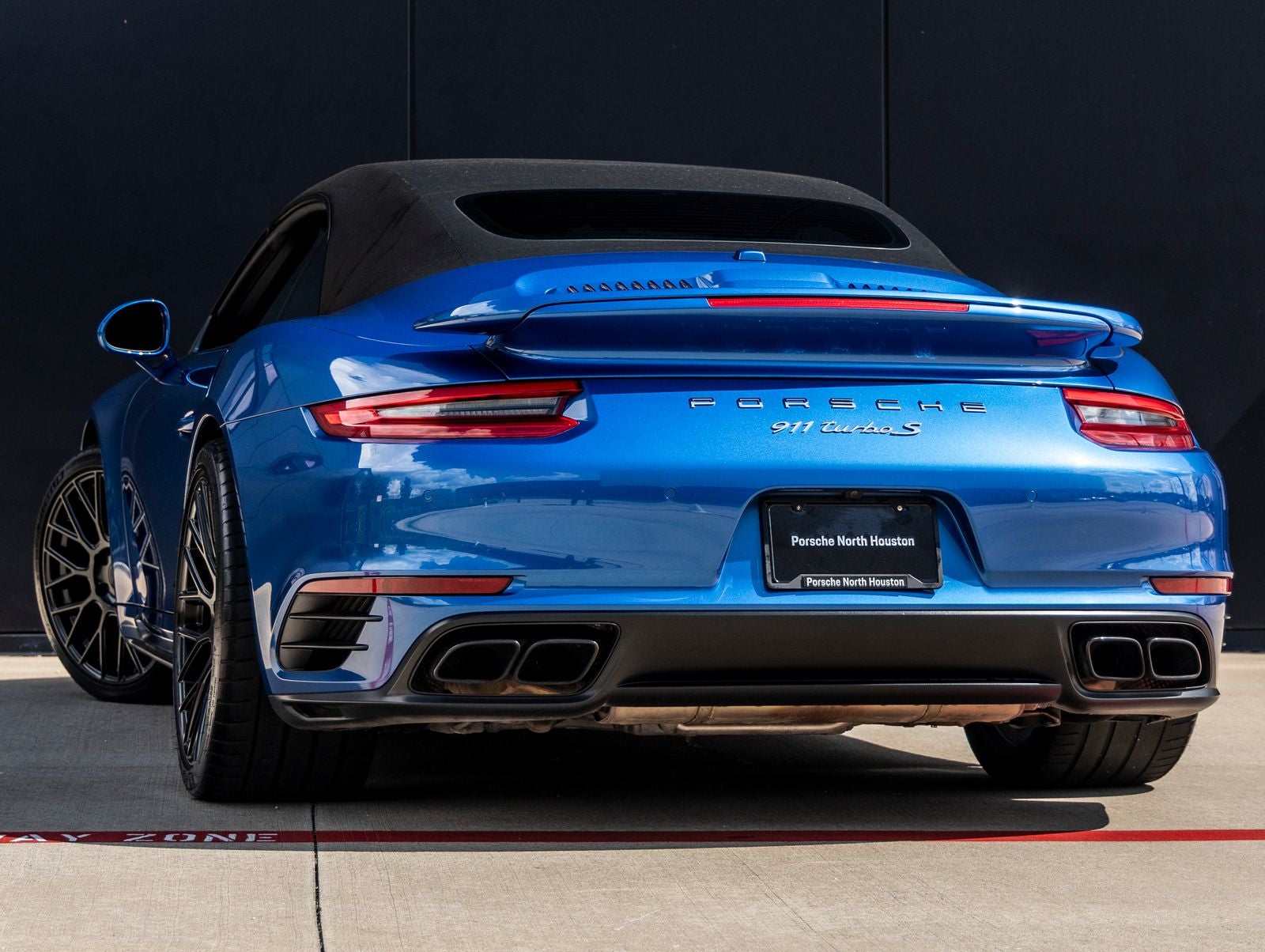 2017 Porsche 911 911 Turbo S Cabriolet
