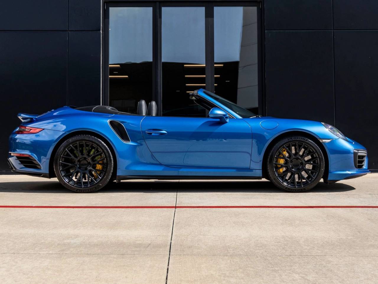 2017 Porsche 911 911 Turbo S Cabriolet