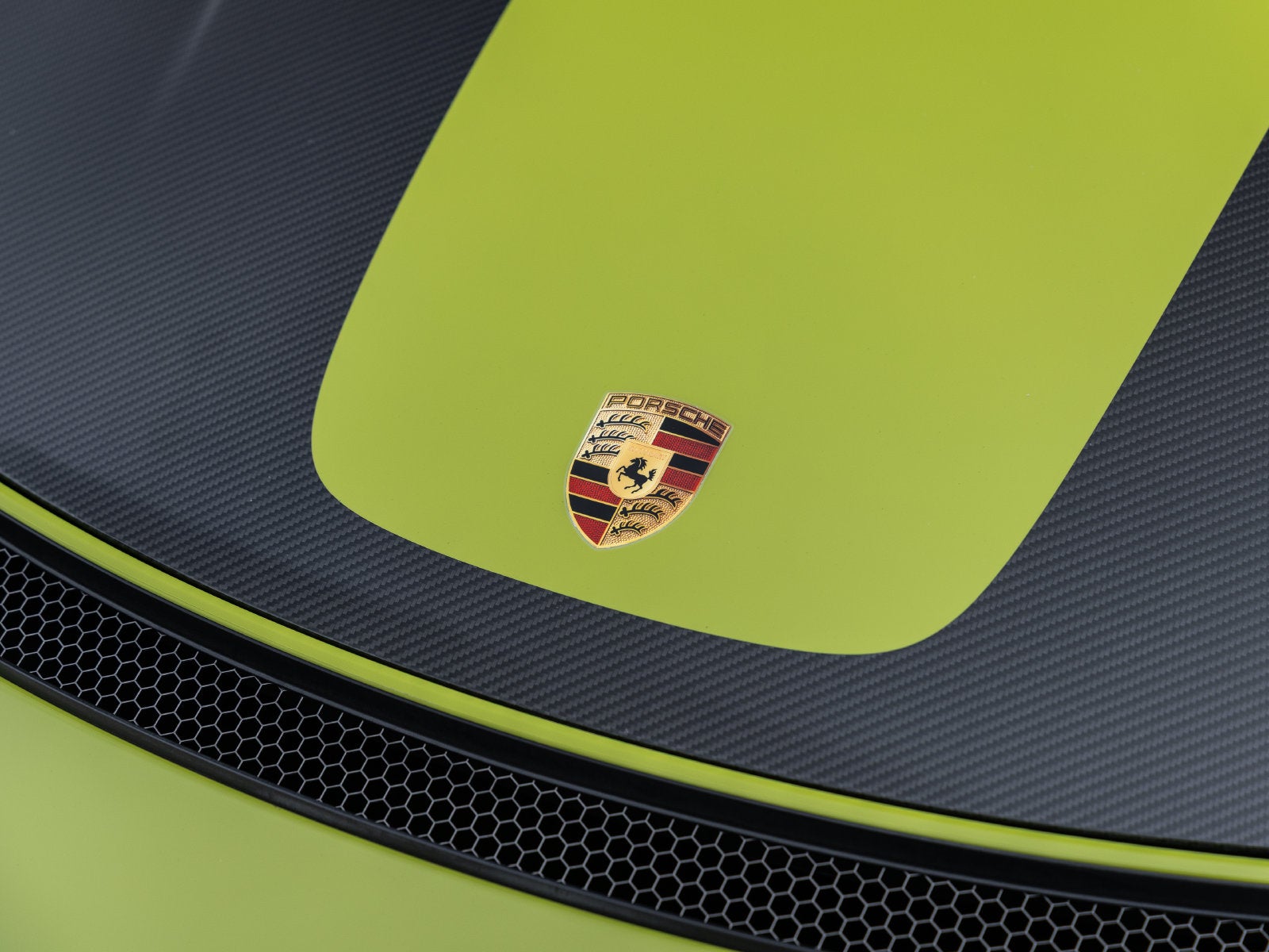2025 Porsche 718 Spyder RS